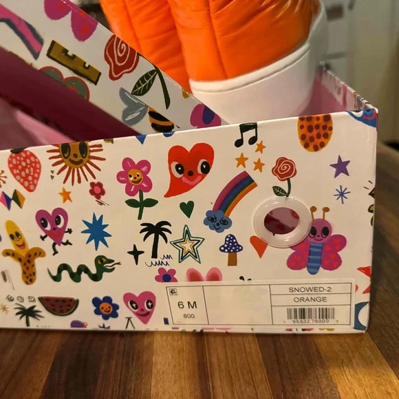 Brand New Jeffrey Campbell Snowed 2 Boots - Picture 5 of 5